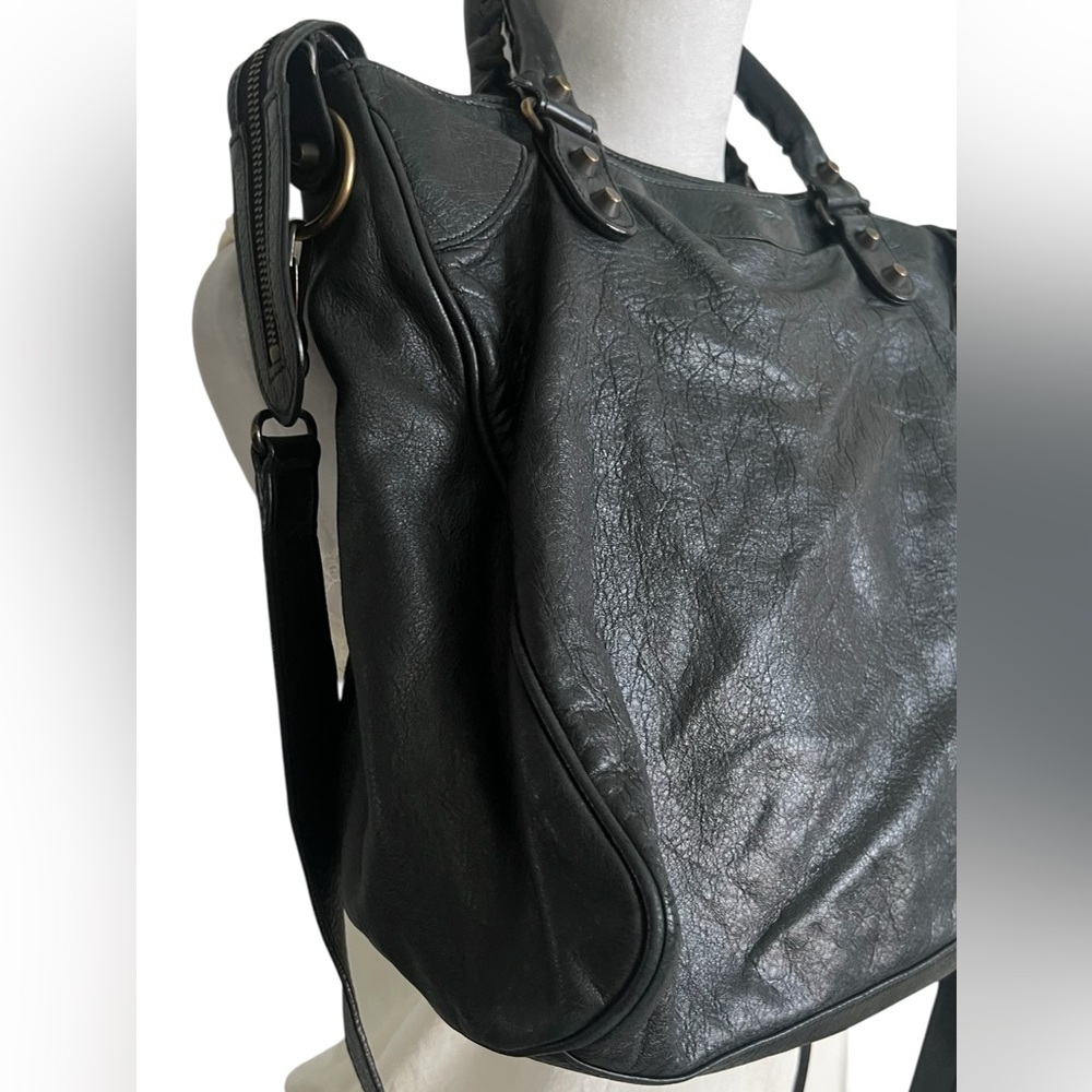 Balenciaga VELO 2012 Nicolas Ghesquière Crossbody Bag with classic hardware - Picture 7 of 16